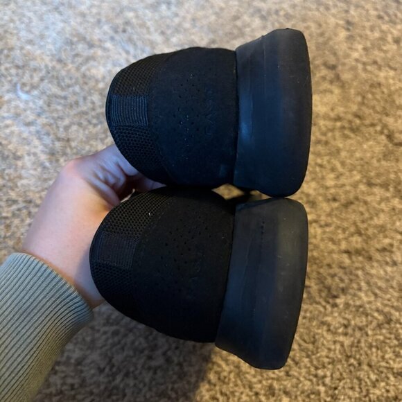 Kizik Men's Madrid Eco Knit in Blackout - Picture 3 of 5